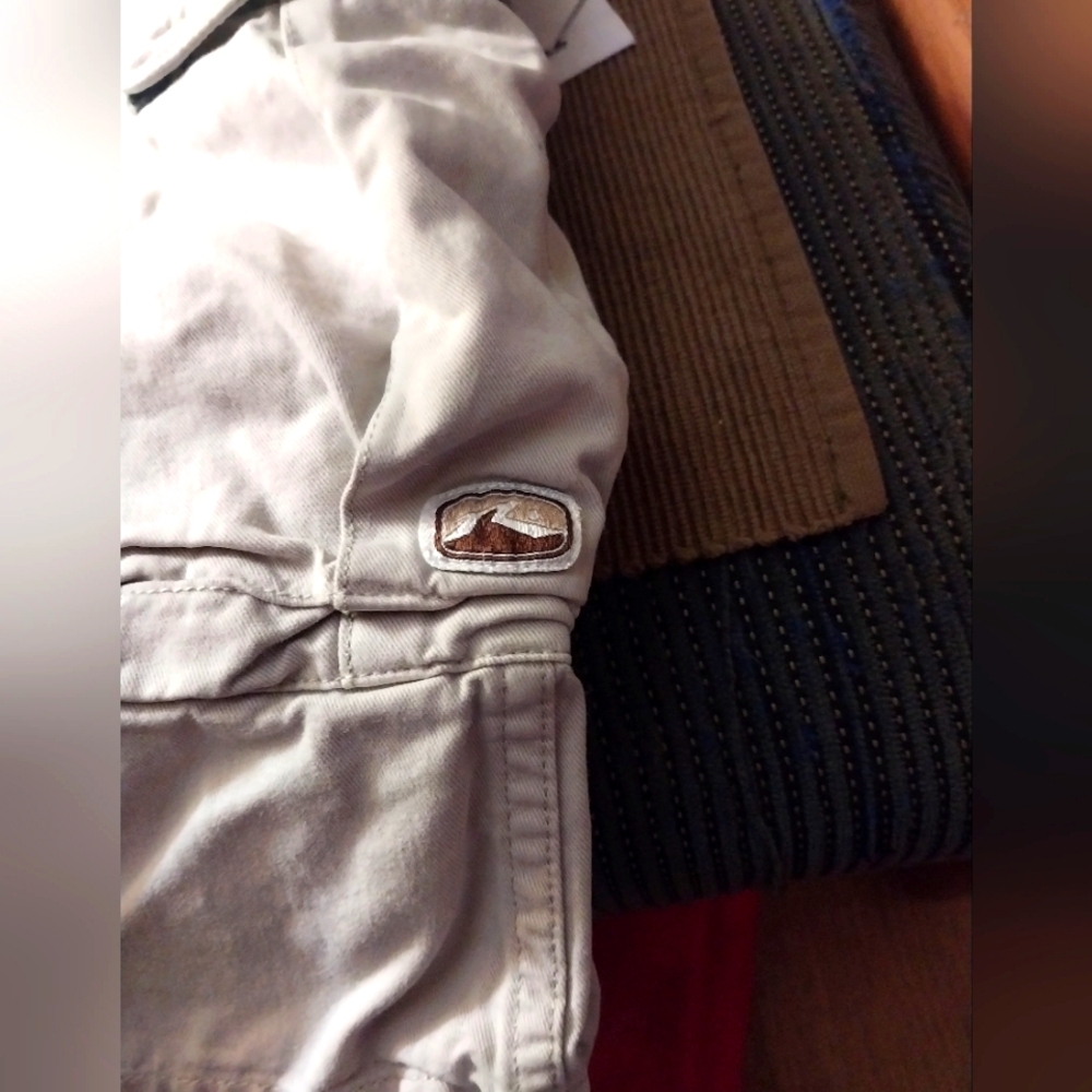 Rusty shorts - Picture 2 of 5